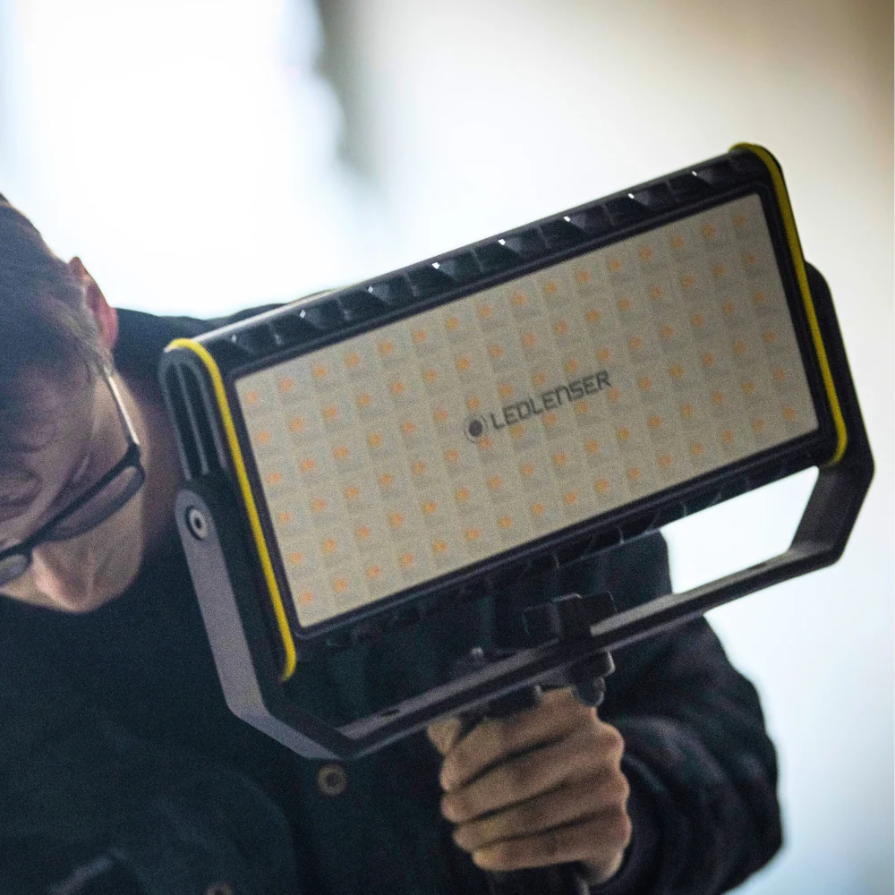 AF12R WORK Rechargeable Area Flood Light, 8000 Lumens - Image 7