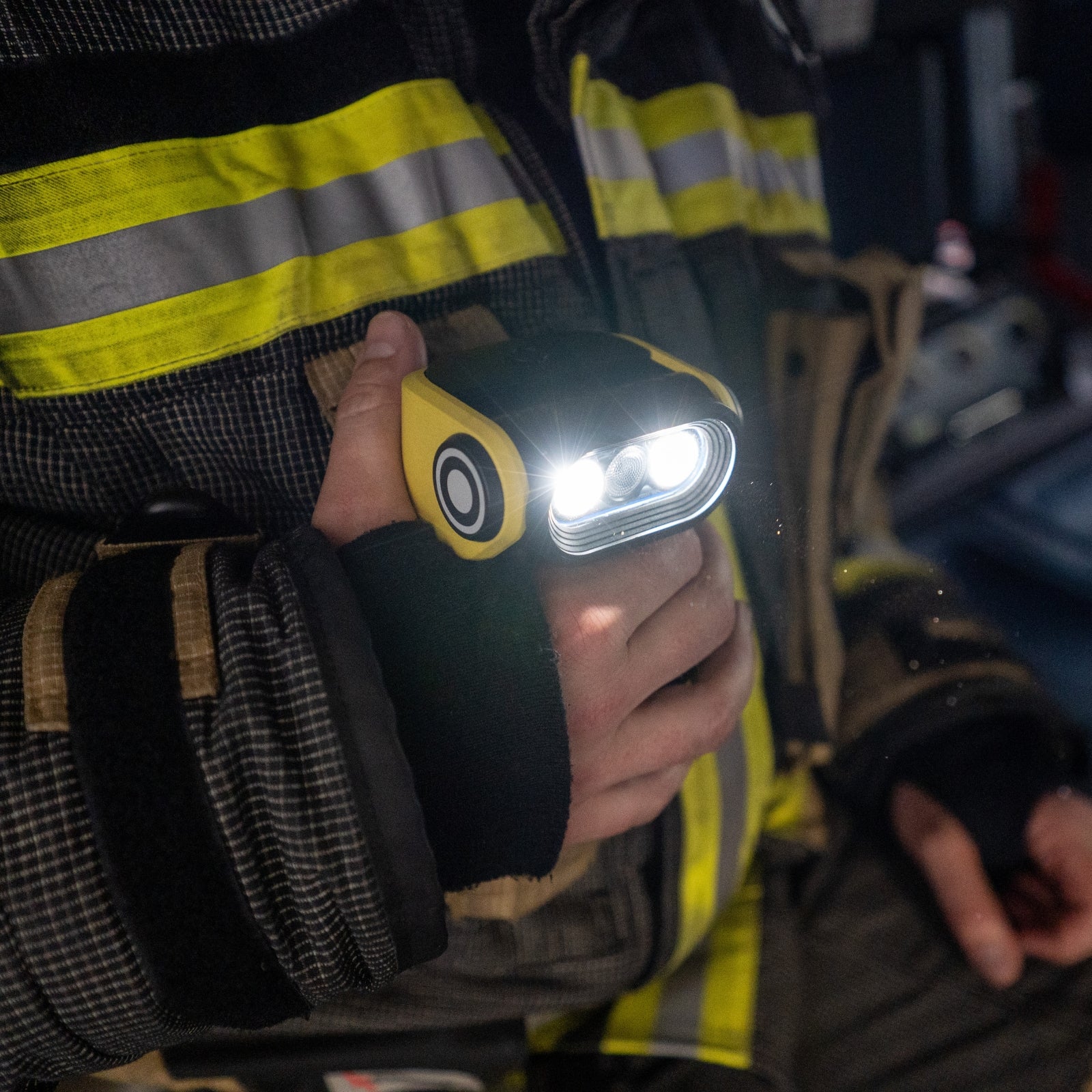 ATEX EXC7R Right Angle Rechargeable Torch Zone 0/21, 400 Lumens - Image 9