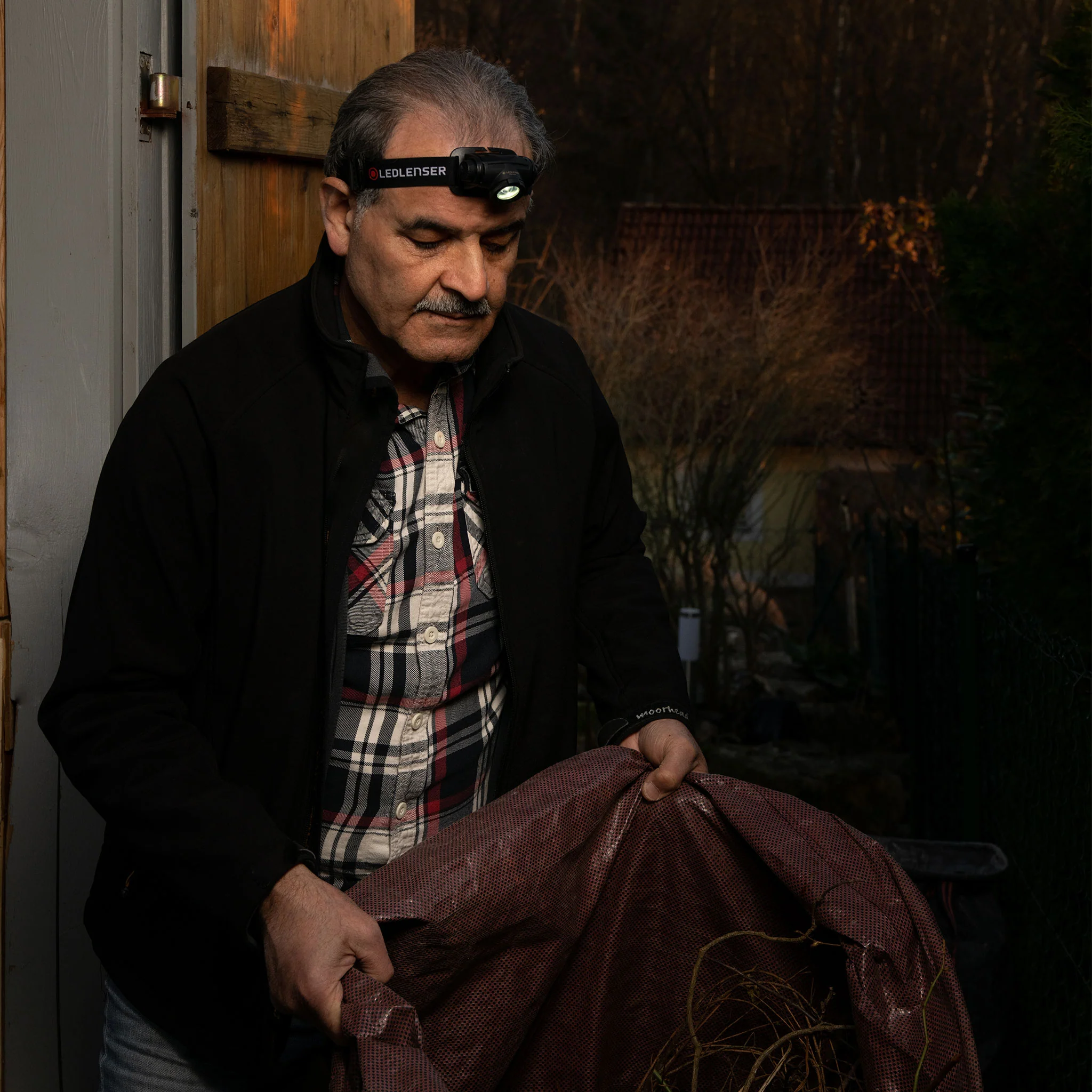 H5 Core Battery Operated Head Torch, 350 Lumens - Image 6