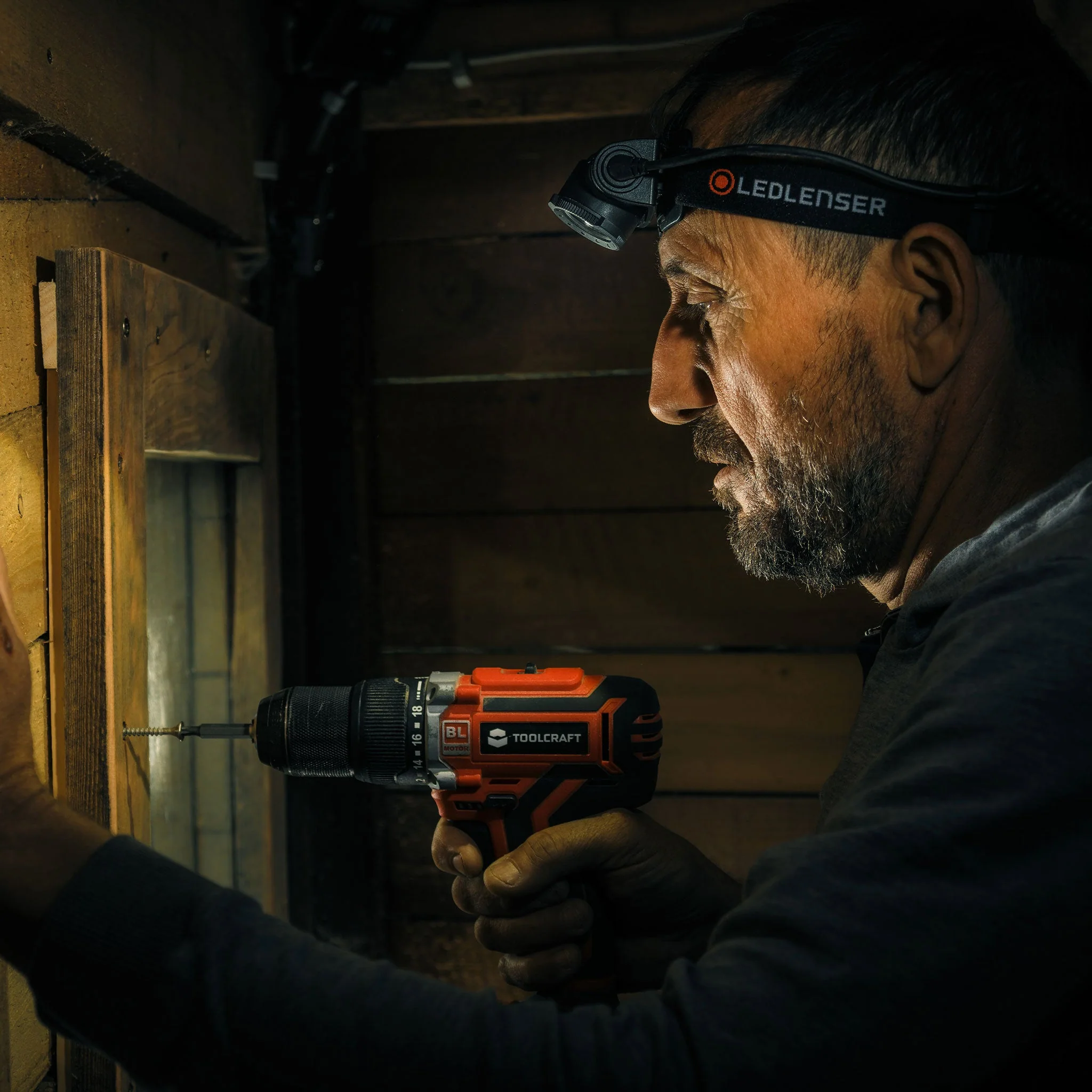 H7R Core Rechargeable Head Torch, 1000 Lumens - Image 3