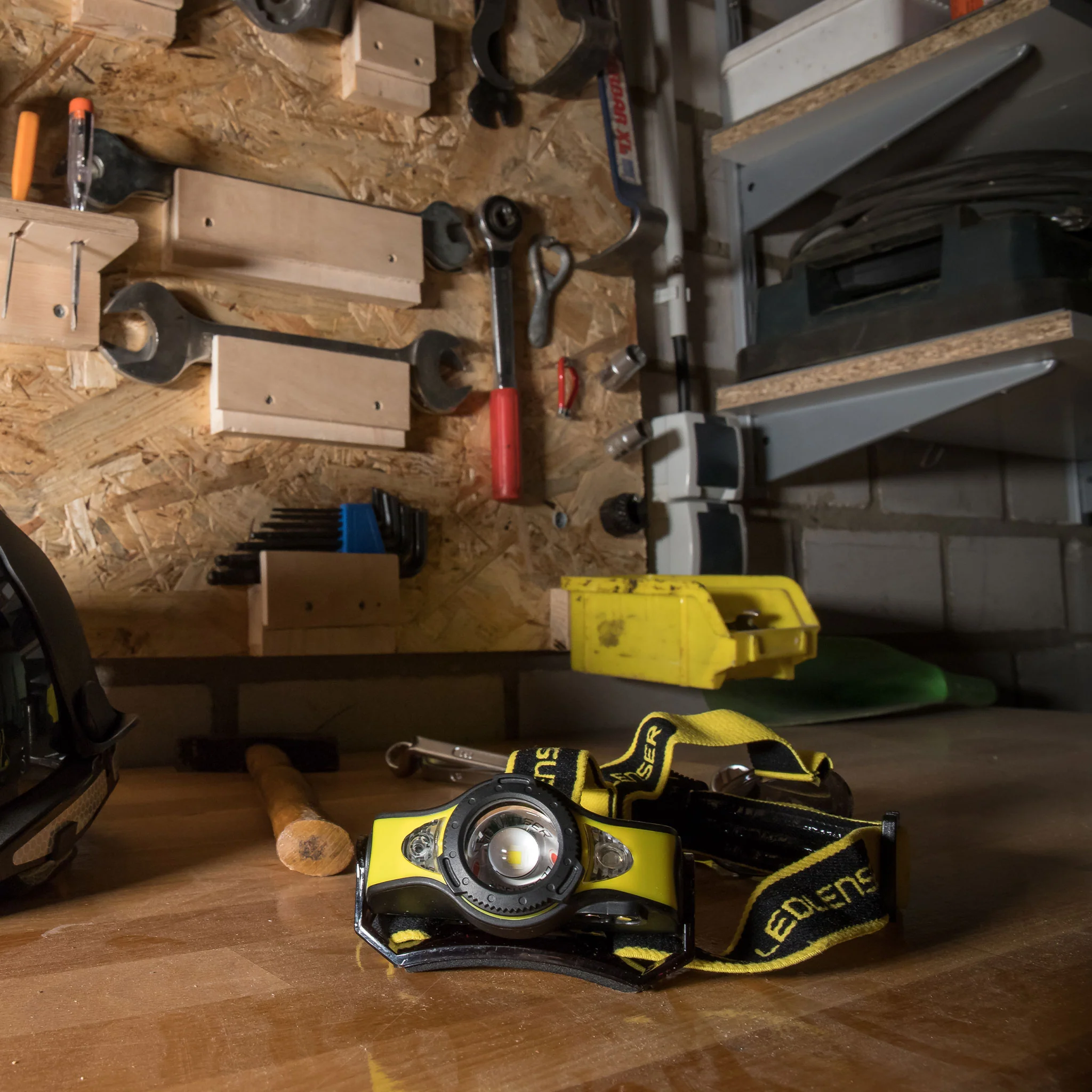 iH11R RGB Rechargeable Head Torch, 1000 Lumens - Image 8
