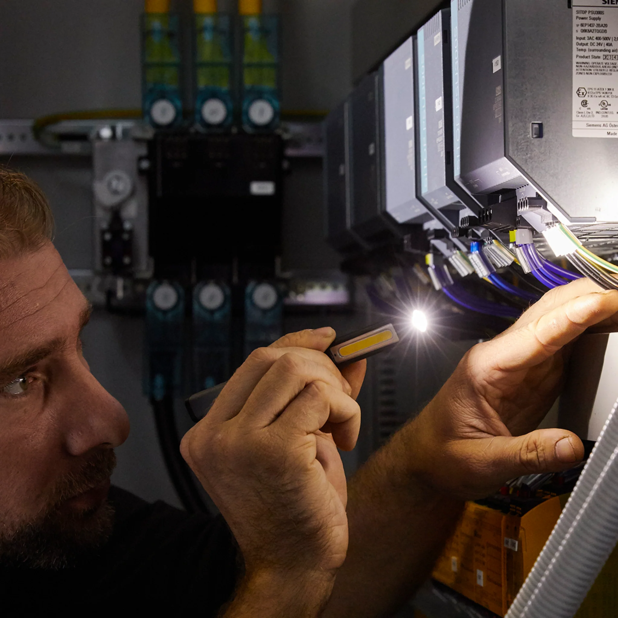 iW2R Rechargeable Inspection Light - Image 4