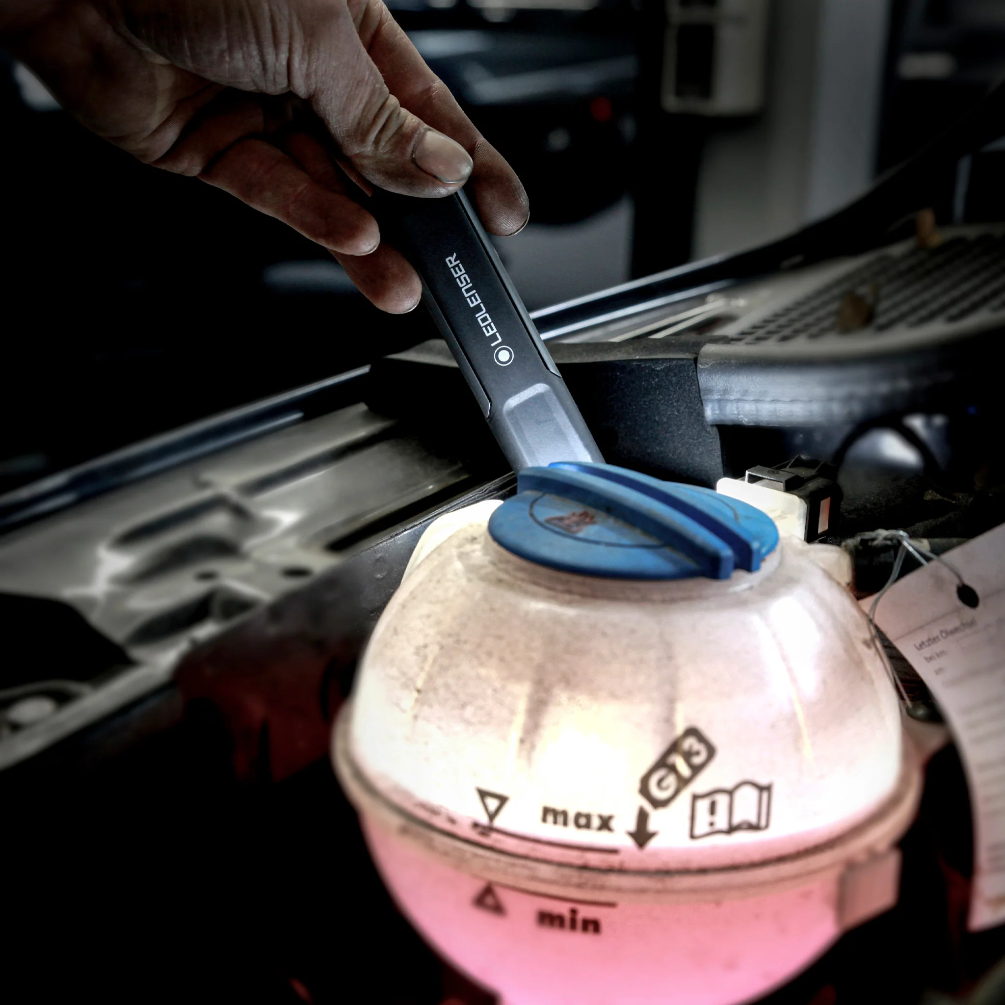 iW4R Inspection Light - Image 8