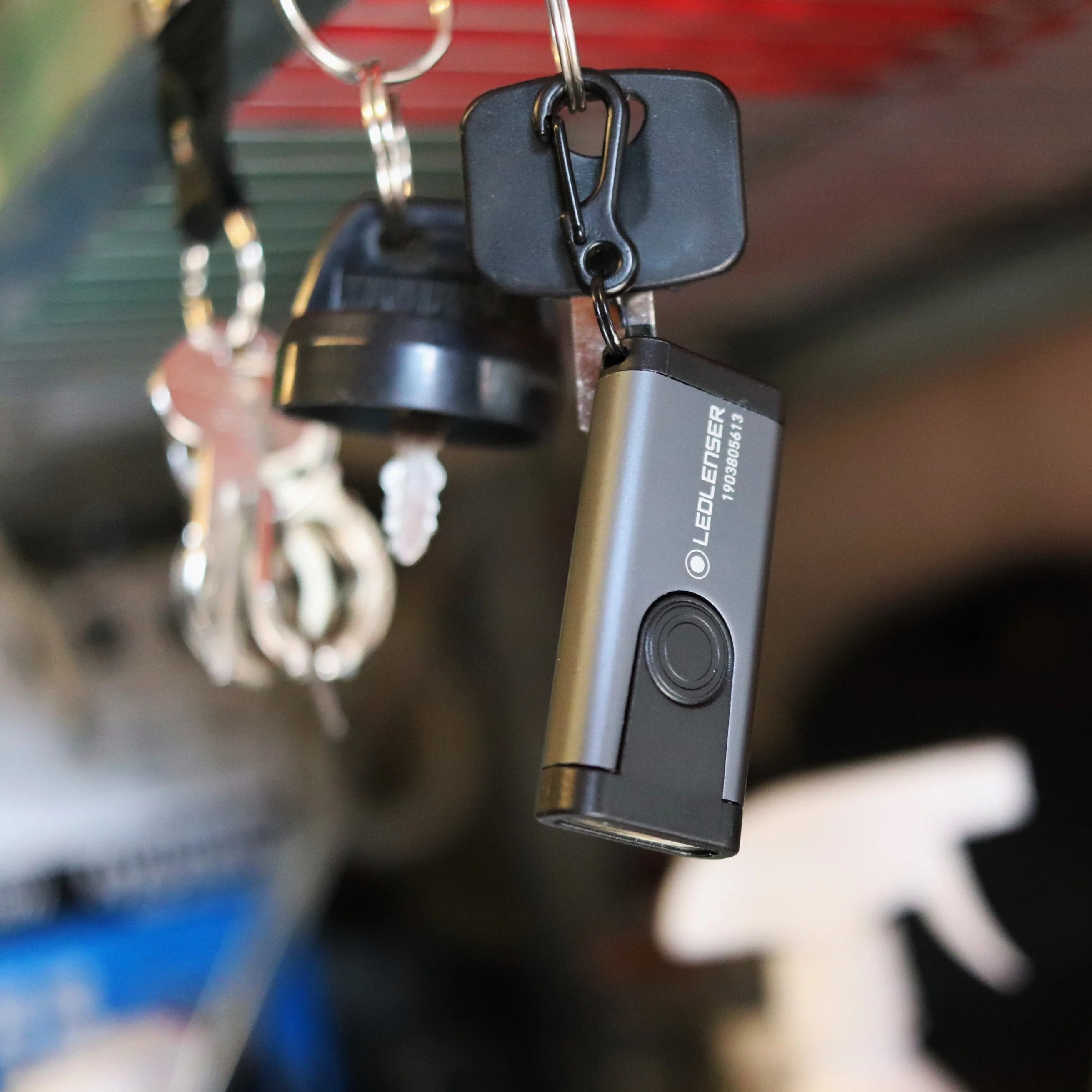 K4R Original Rechargeable Keyring Torch - Image 6