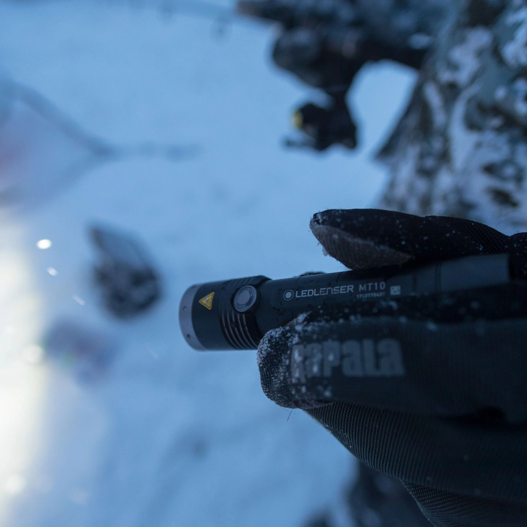 MT10 Rechargeable Outdoor Torch, 1000 Lumens - Image 8