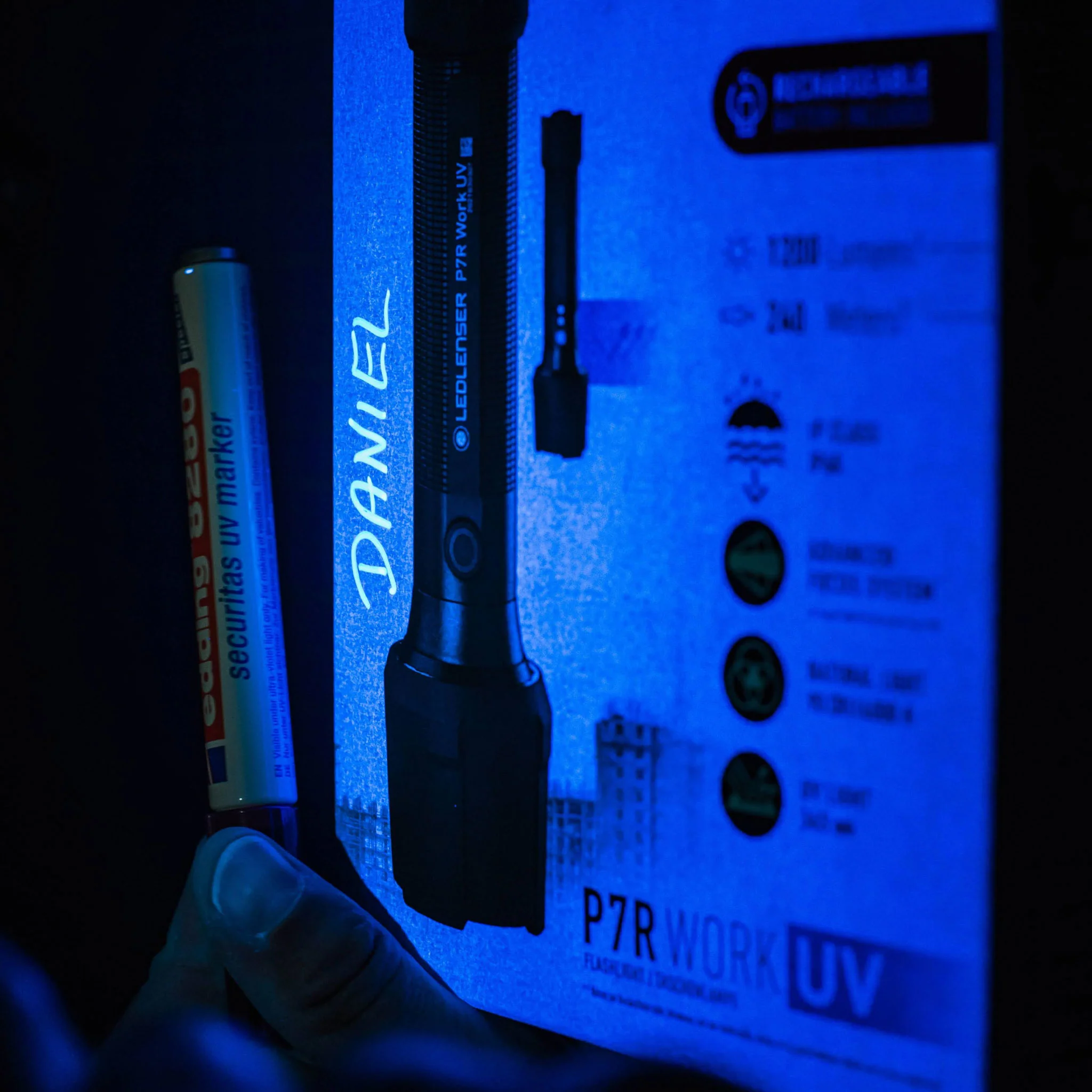 P7R Work UV Rechargeable Torch 2020, 1200 Lumens - Image 2