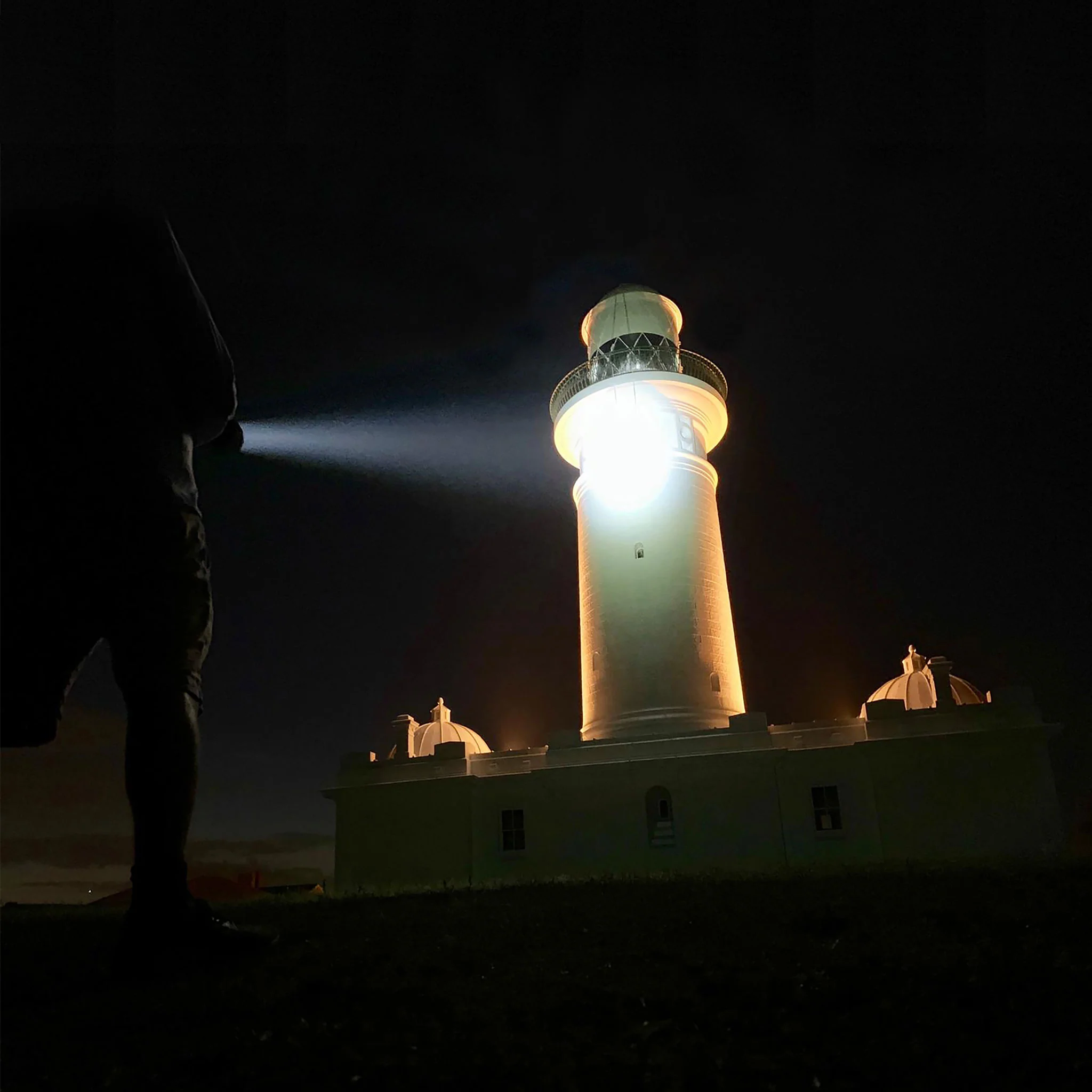 X21R Rechargeable Searchlight Torch 2020, 5000 Lumens - Image 3